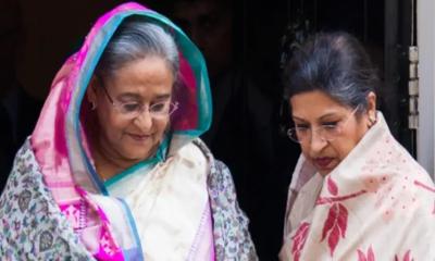 ‘পদত্যাগ করতে হাসিনার পা ধরেছিলেন শেখ রেহানা’