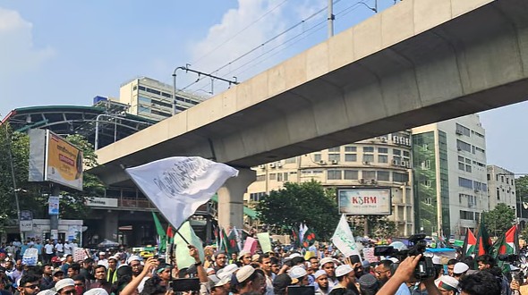শাহবাগে গণজমায়েত শুরু